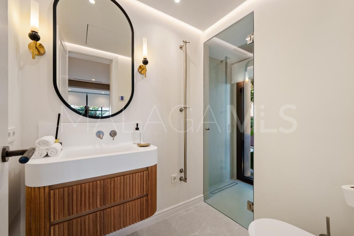 Benahavis, villa with 5 bedrooms for sale