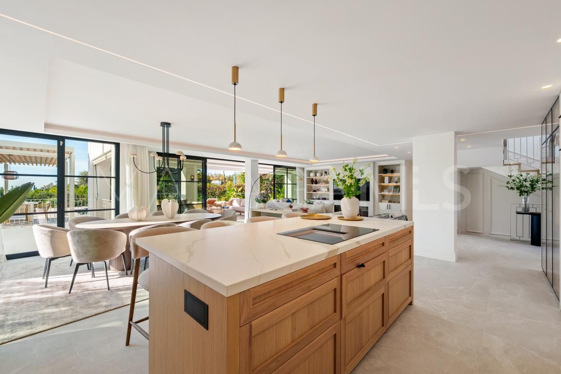 Benahavis, villa with 5 bedrooms for sale