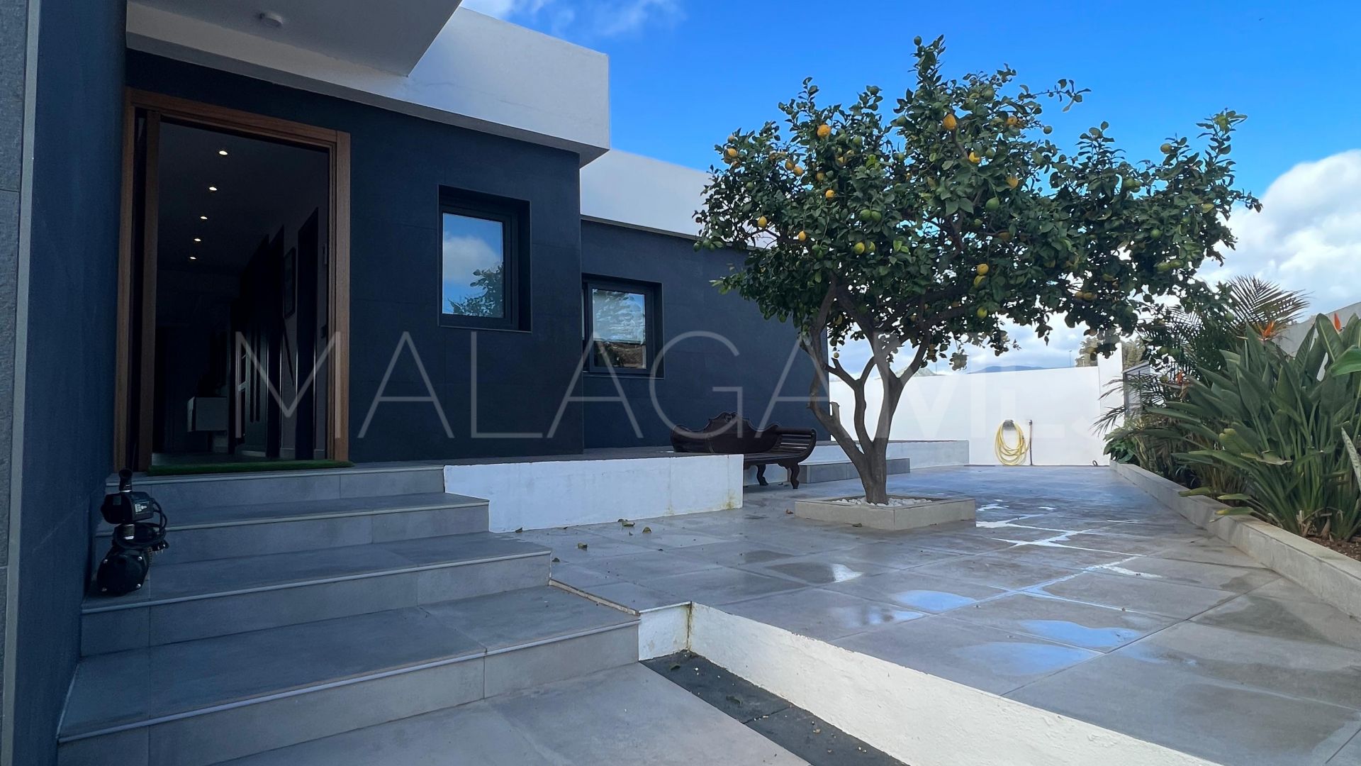 Villa for sale in San Pedro de Alcantara