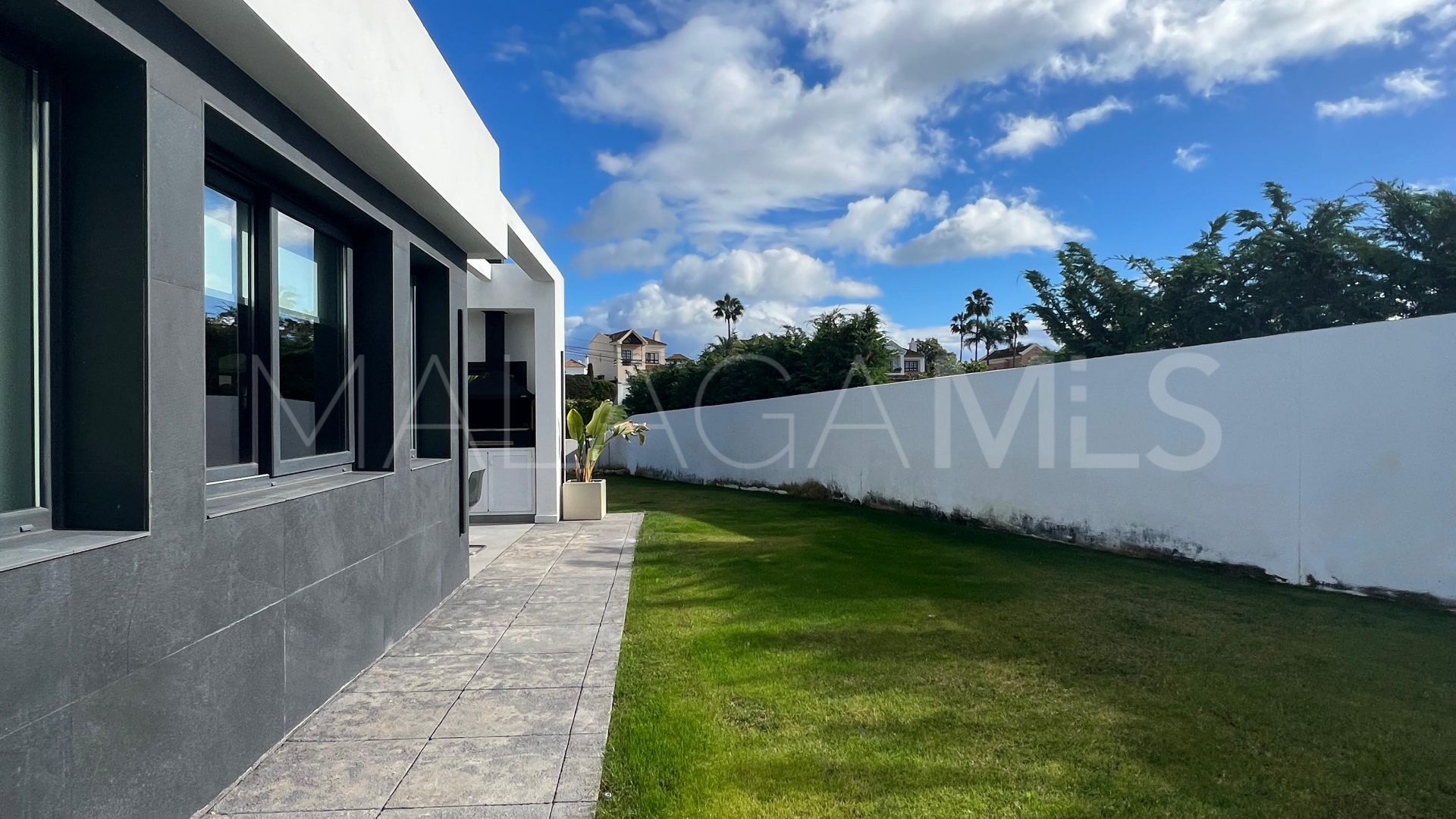 Villa for sale in San Pedro de Alcantara