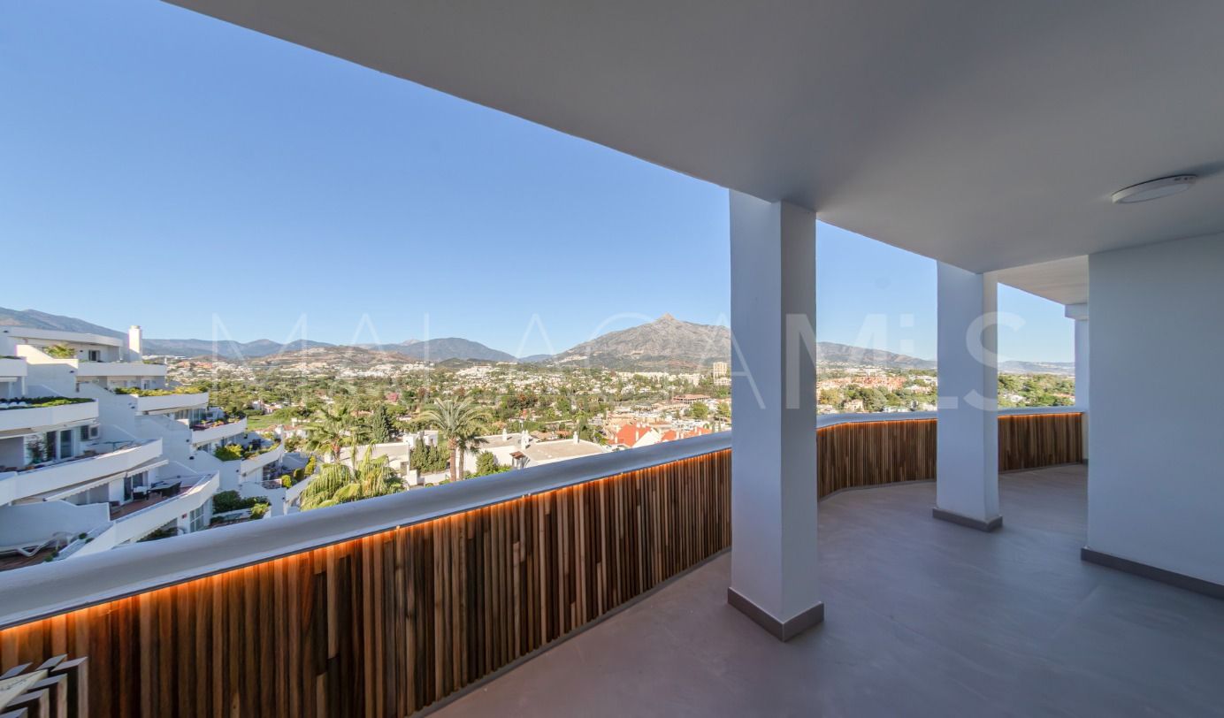 Takvåning for sale in Nueva Andalucia