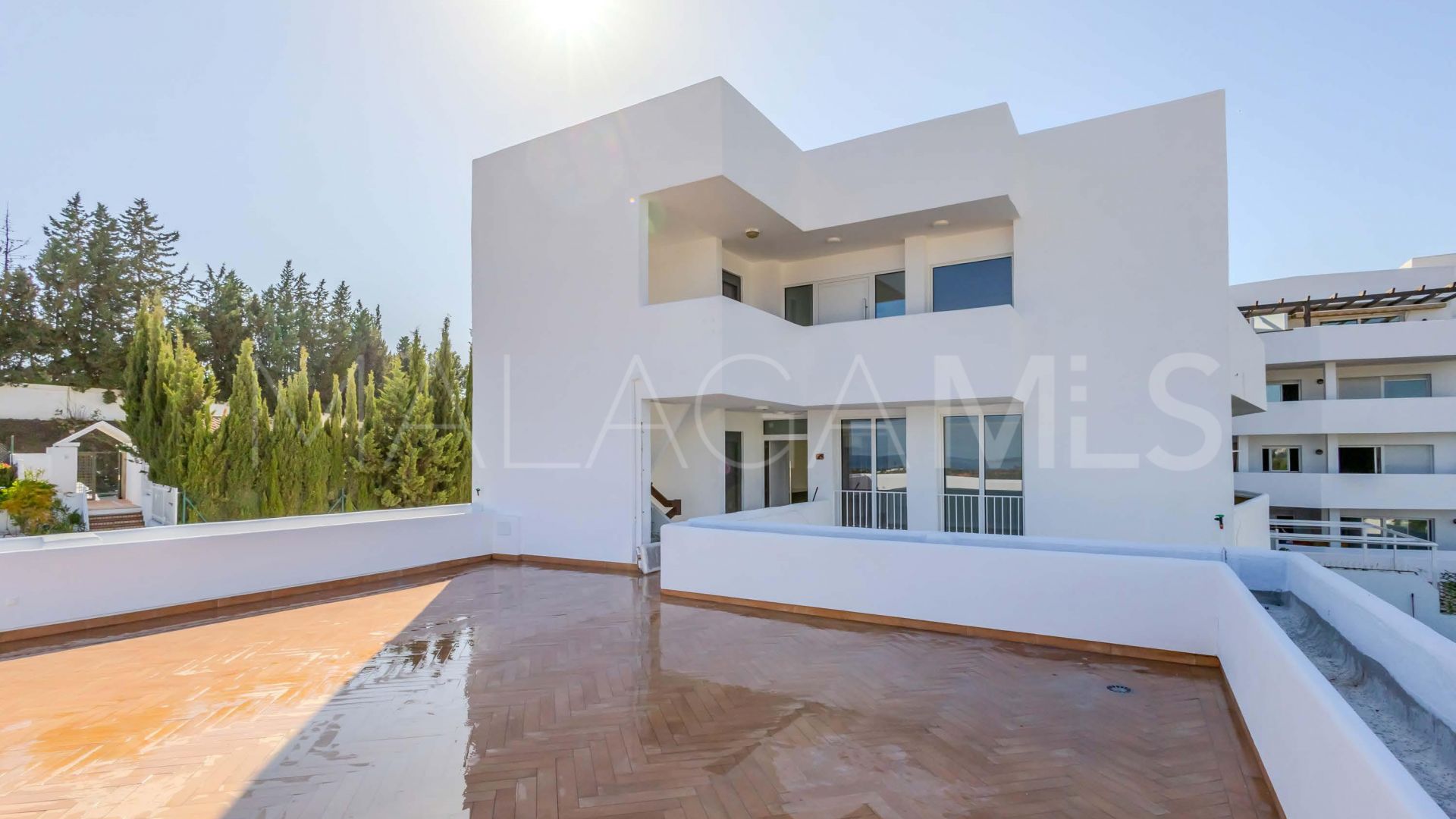 Takvåning for sale in Nueva Andalucia
