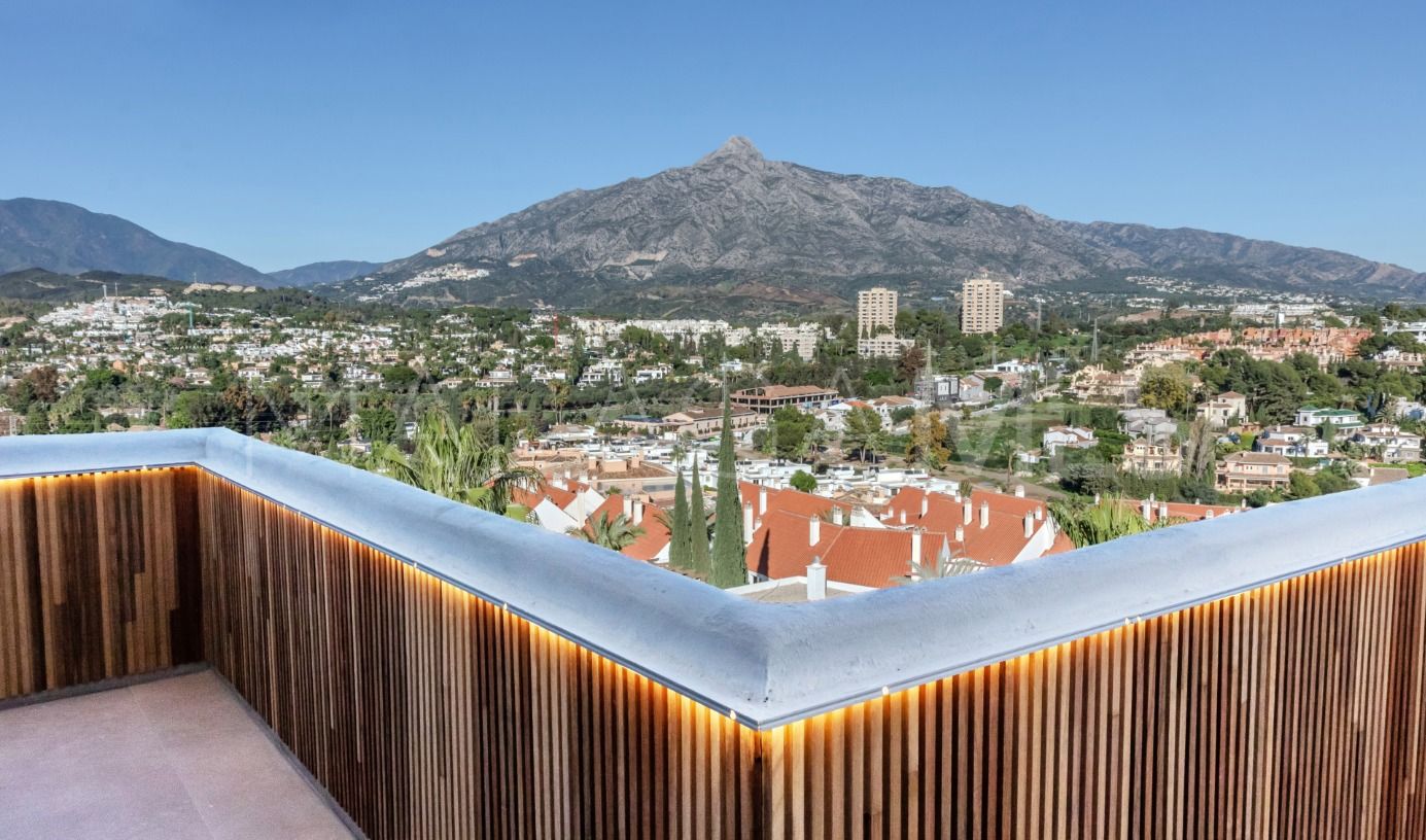 Takvåning for sale in Nueva Andalucia