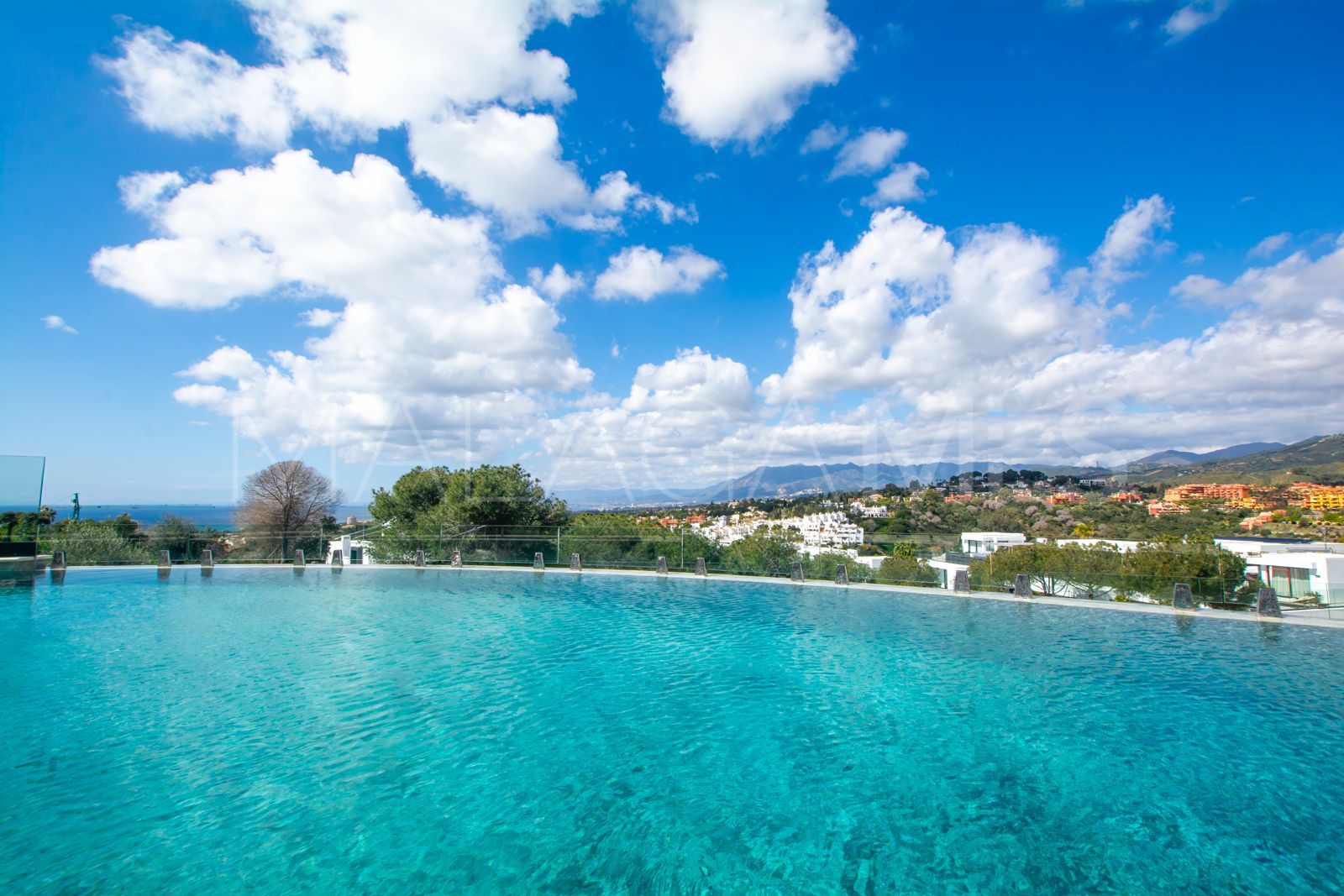Appartement rez de chaussée for sale in Cabopino
