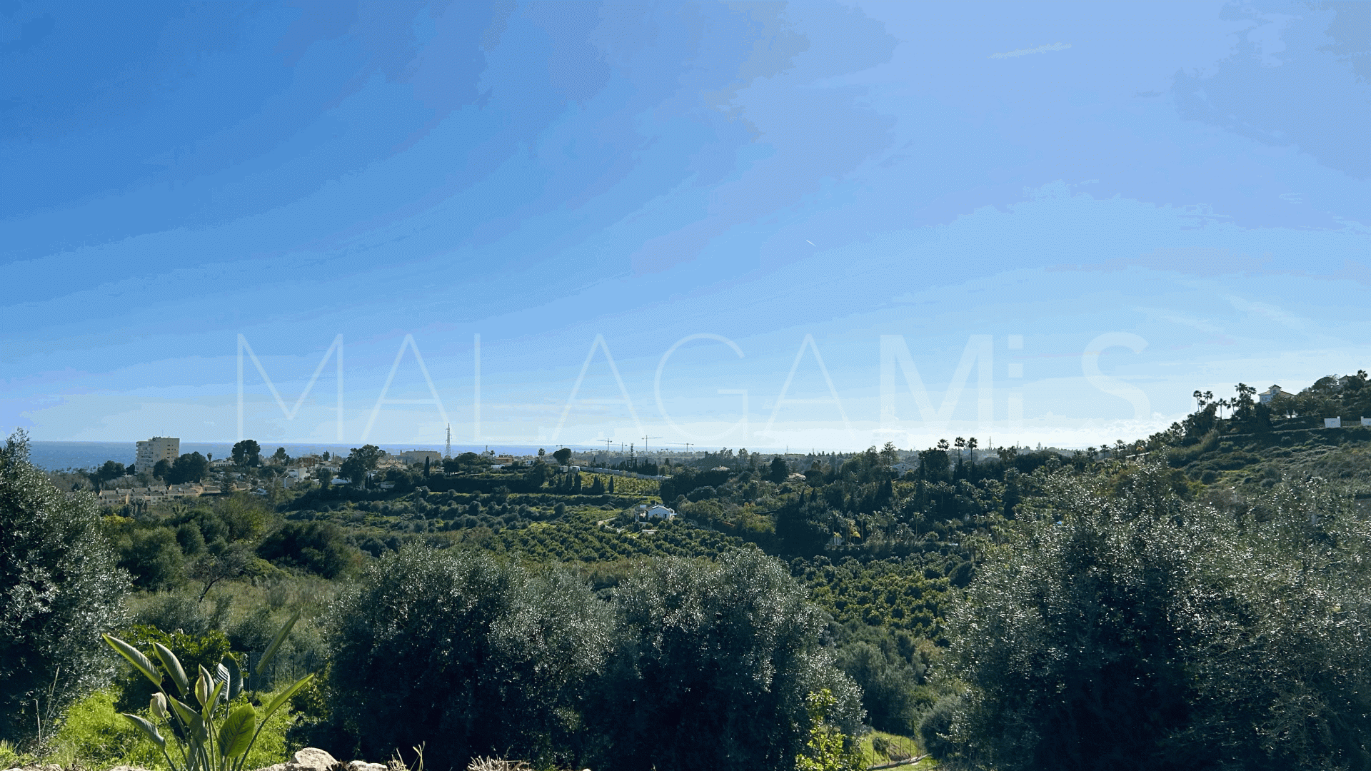 Villa for sale in Estepona