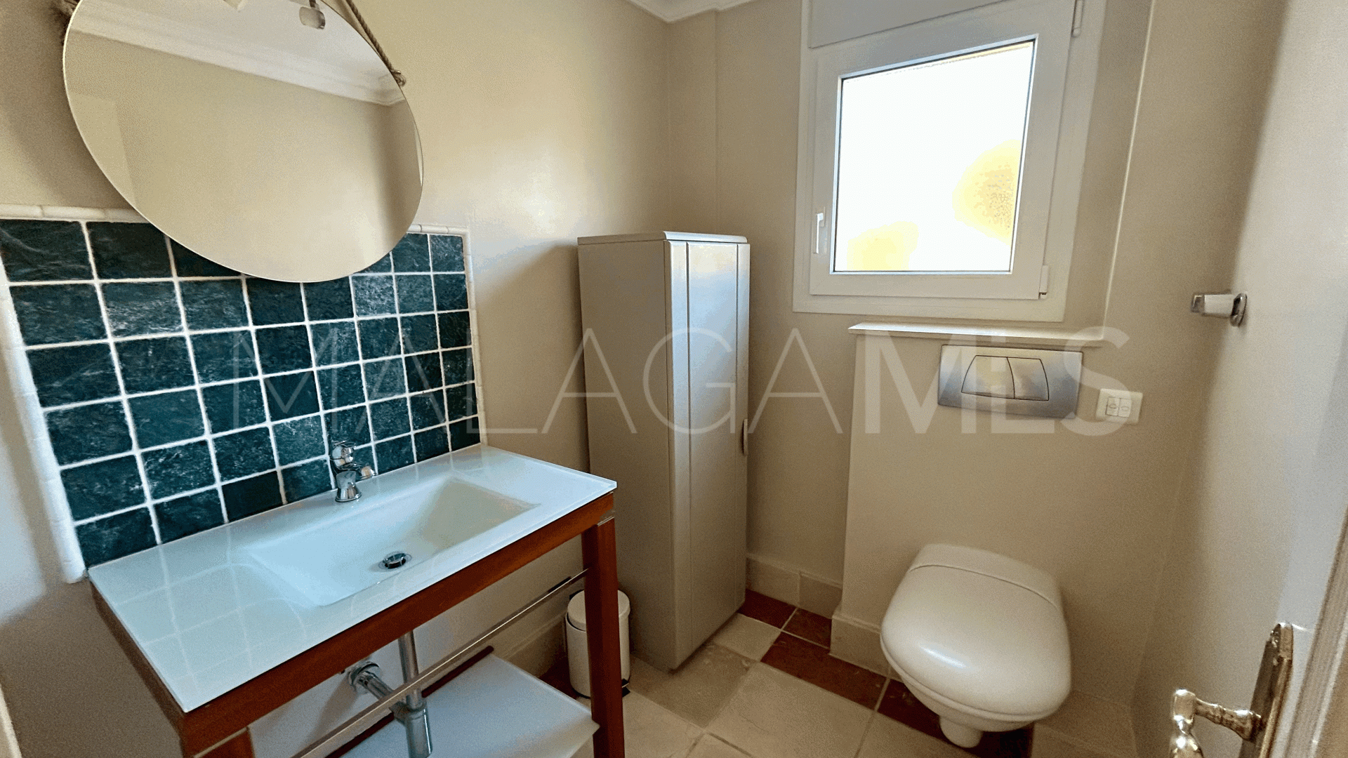 Villa for sale in Estepona