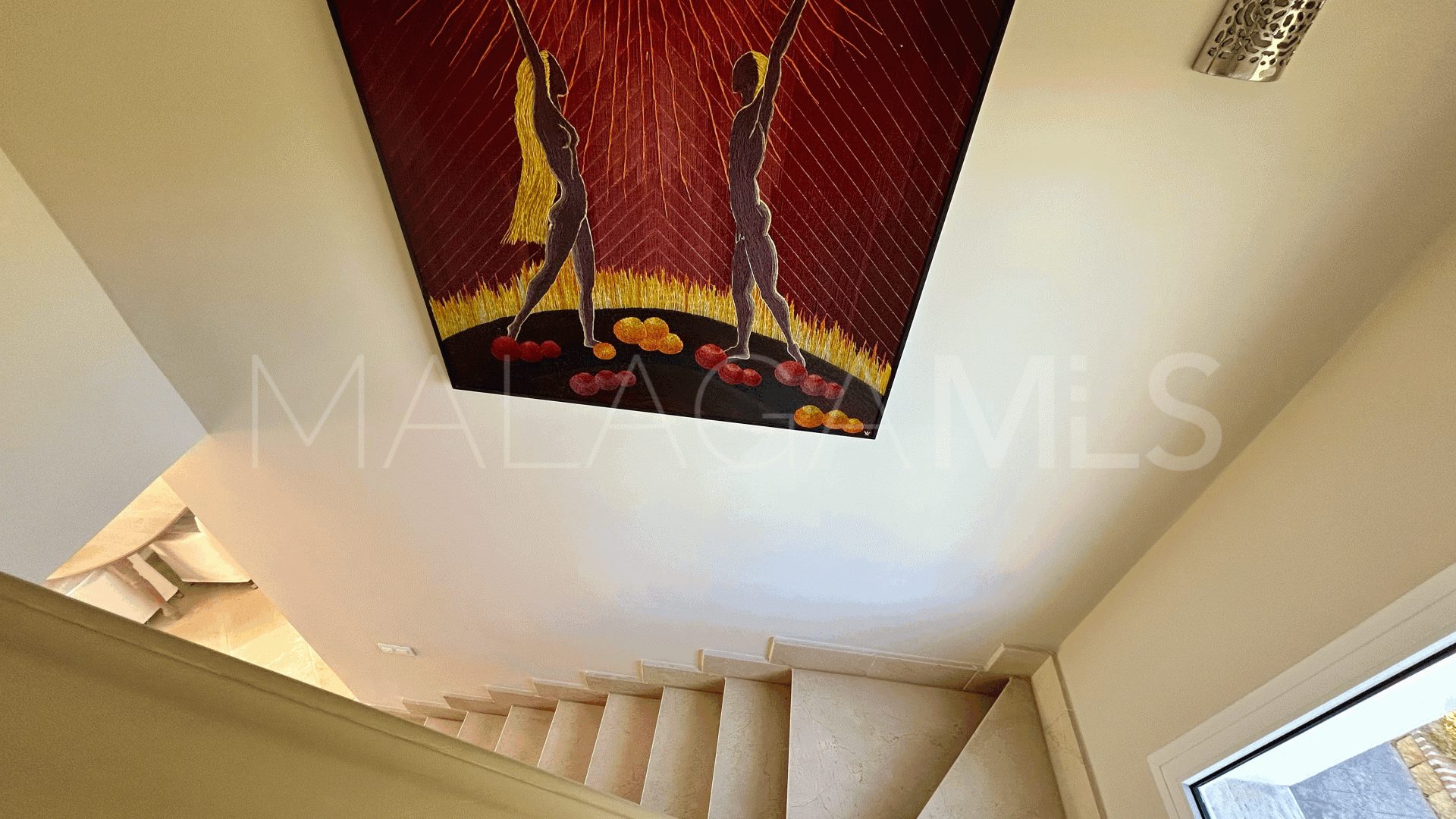 Villa for sale in Estepona