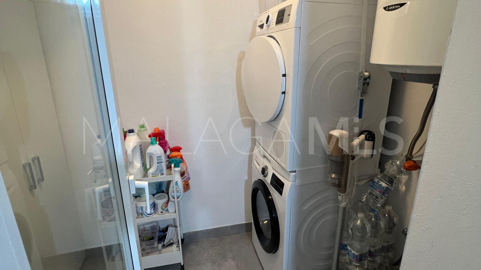 3 bedrooms apartment in Estepona for sale