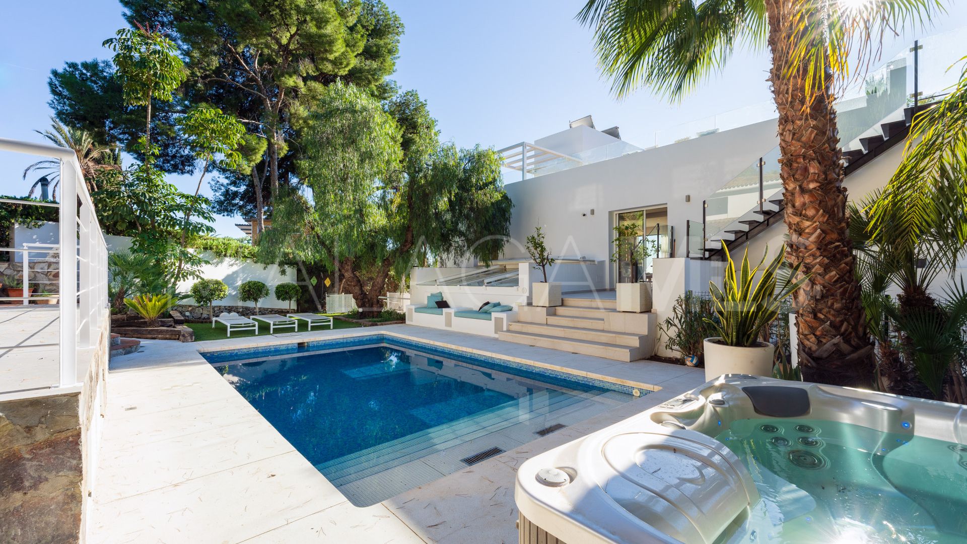 Nueva Andalucia, villa de 6 bedrooms for sale