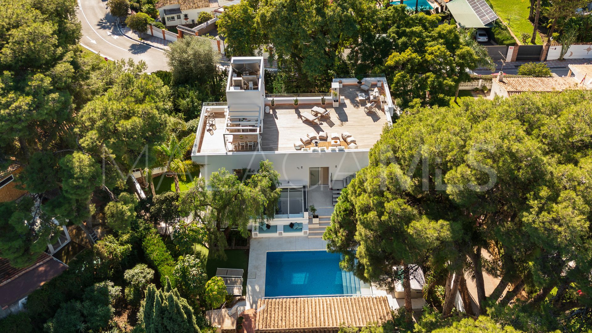 Nueva Andalucia, villa de 6 bedrooms for sale