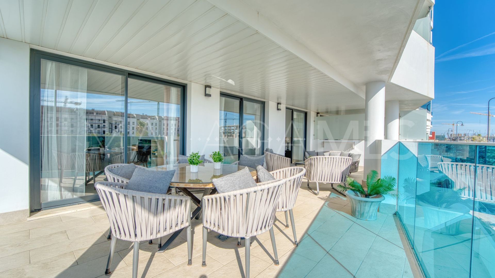 Las Lagunas 2 bedrooms apartment for sale