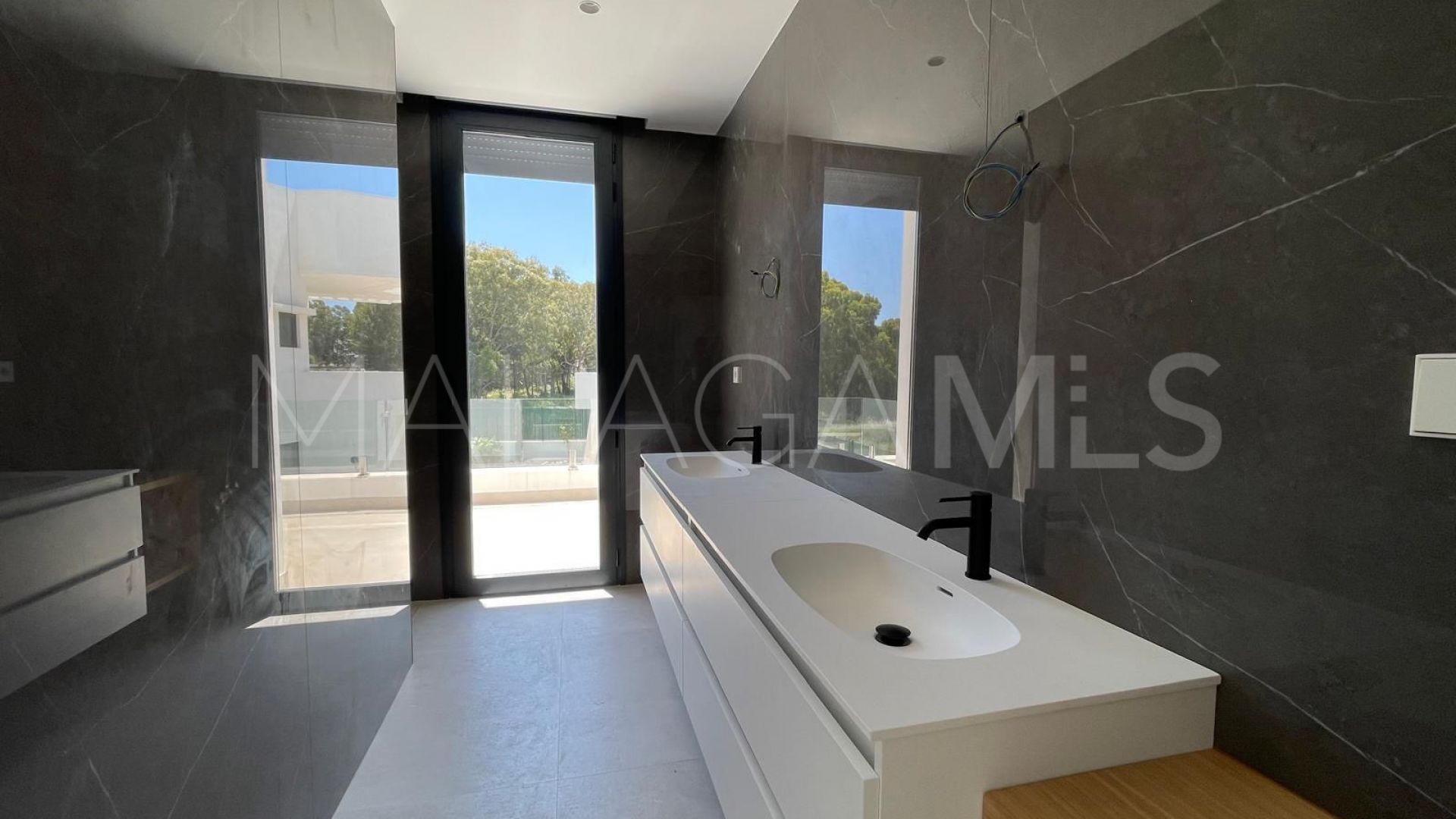 Villa for sale in Monte Biarritz