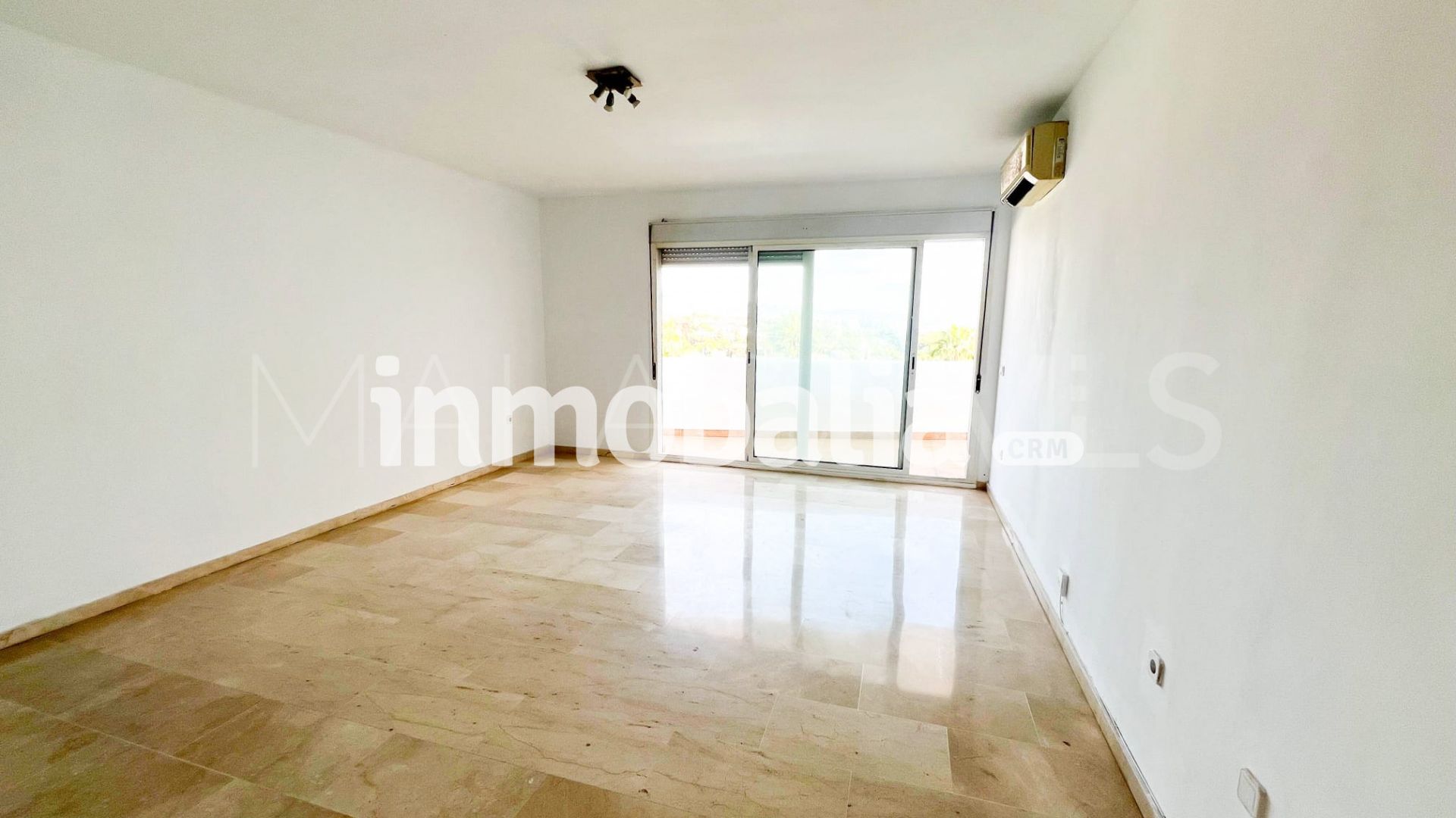 Jardines de Andalucia apartment for sale