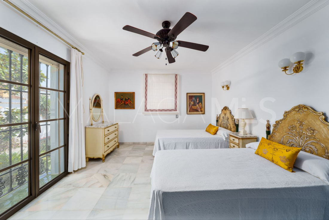 Villa in Cortijo Blanco for sale
