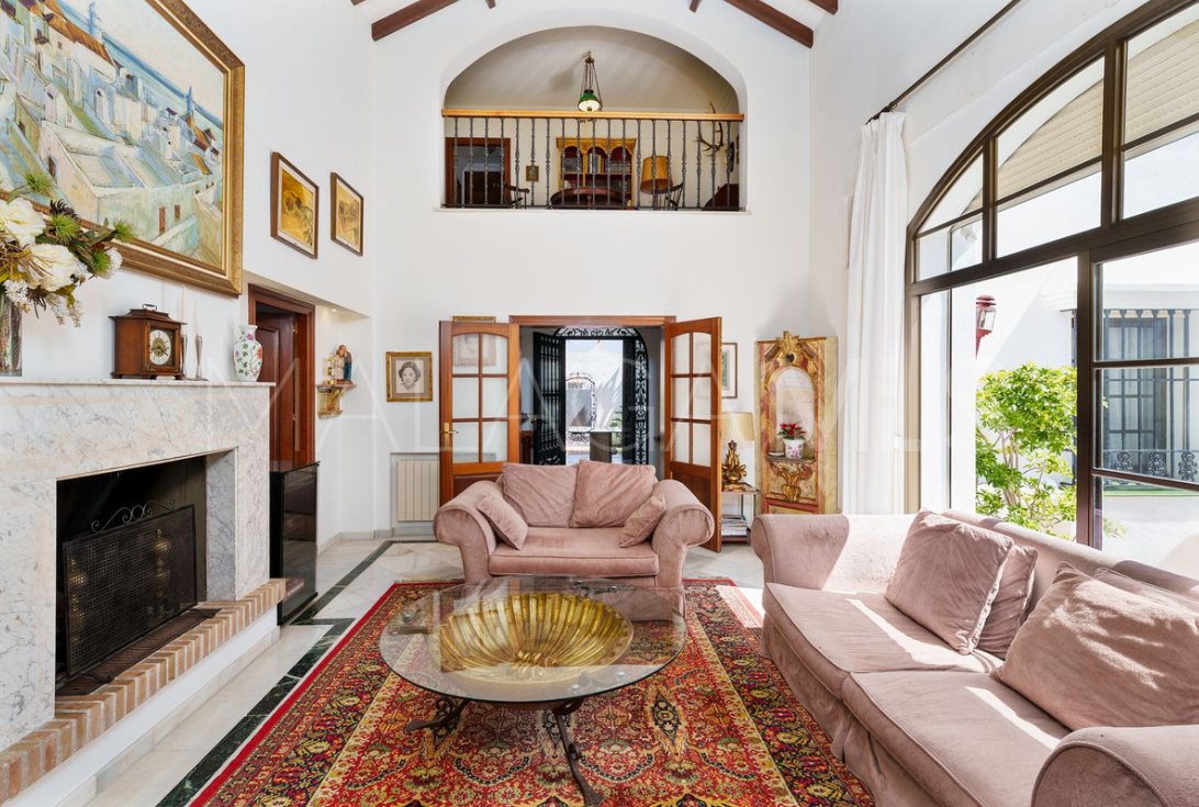 Villa in Cortijo Blanco for sale