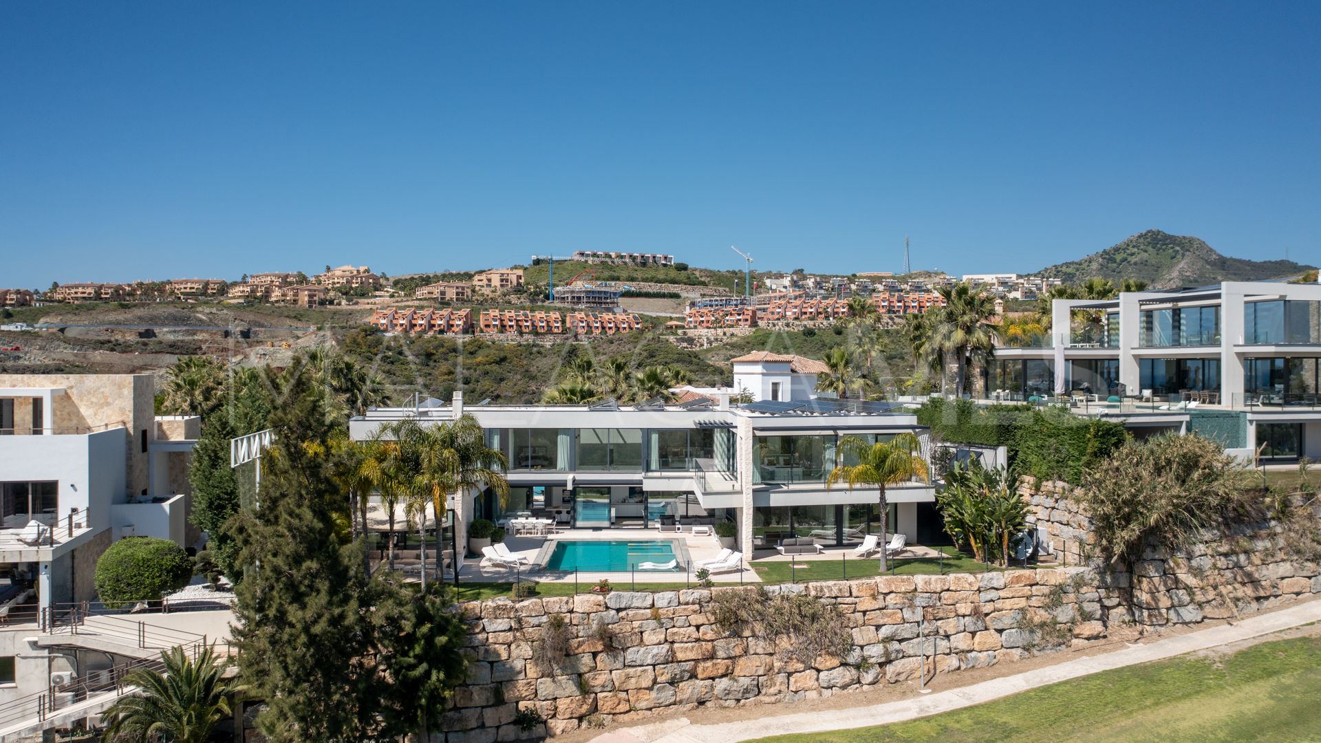 Villa with 5 bedrooms for sale in Benahavis