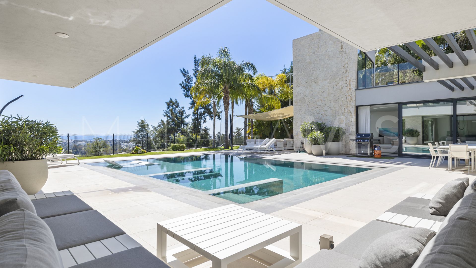Villa with 5 bedrooms for sale in Benahavis