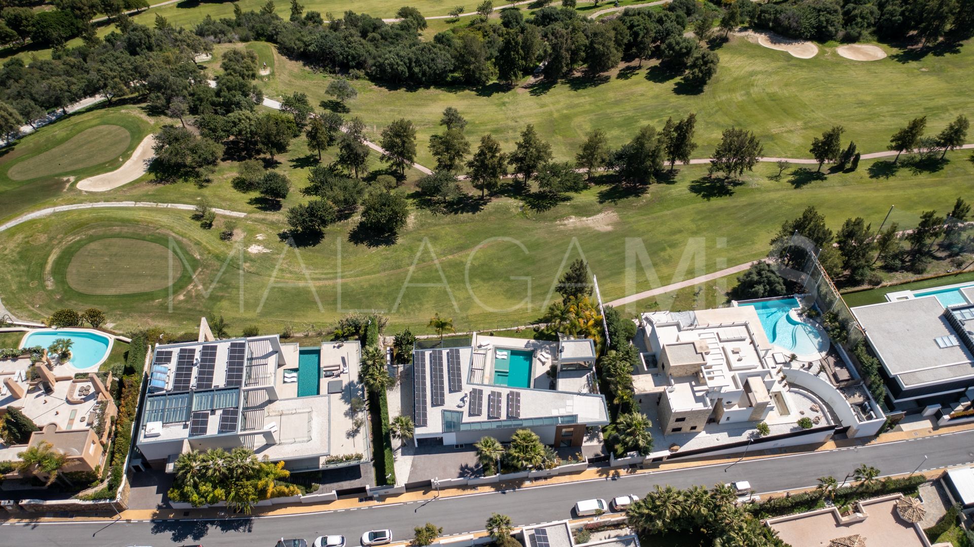 Villa with 5 bedrooms for sale in Benahavis