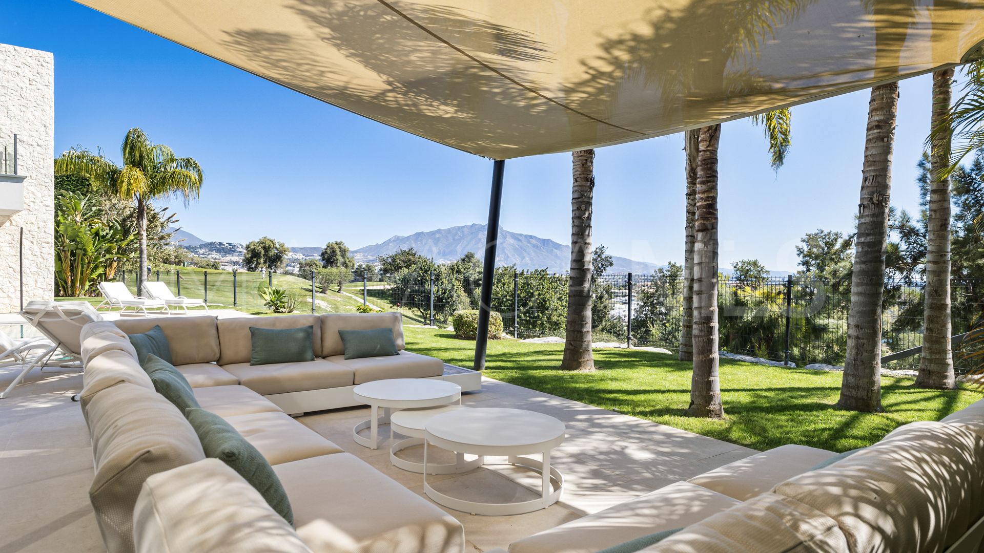 Villa with 5 bedrooms for sale in Benahavis