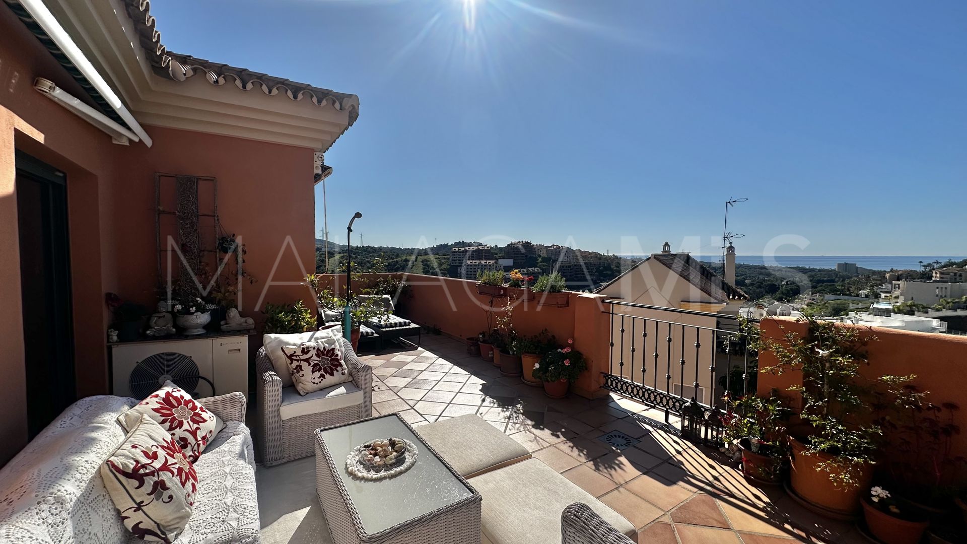 Appartement terrasse for sale in Elviria