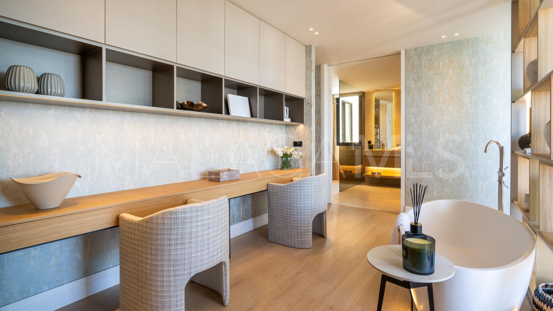 Villa for sale in Benahavis