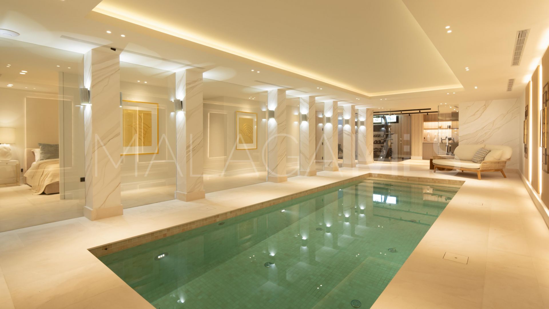 Villa for sale in Benahavis