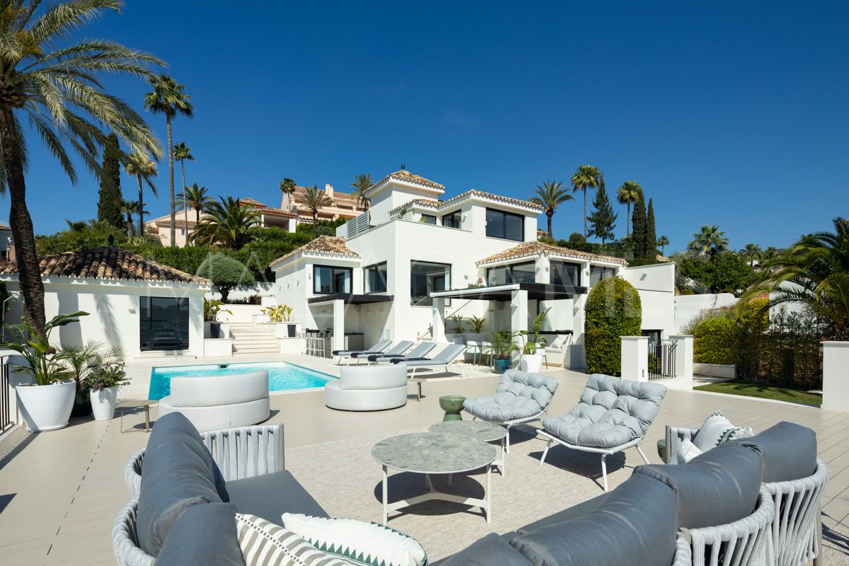Villa for sale in Los Naranjos Hill Club
