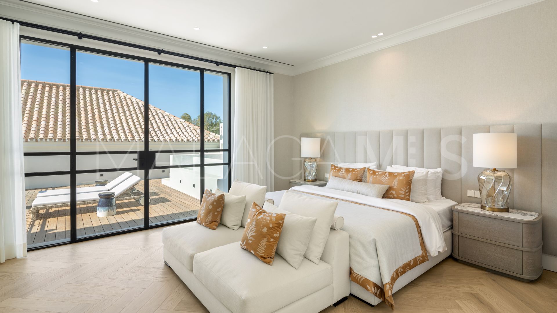 Villa for sale in Los Naranjos Hill Club