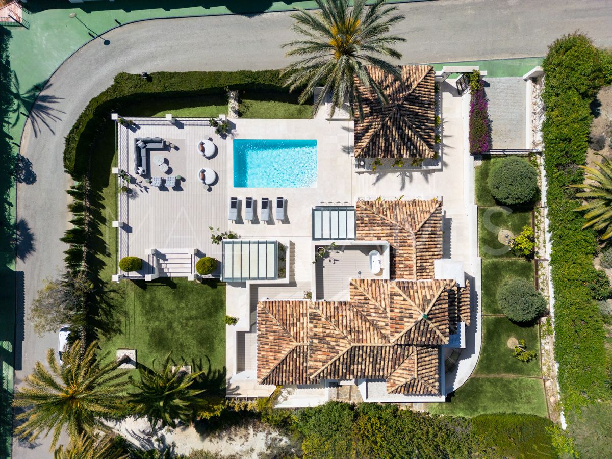 Villa for sale in Los Naranjos Hill Club
