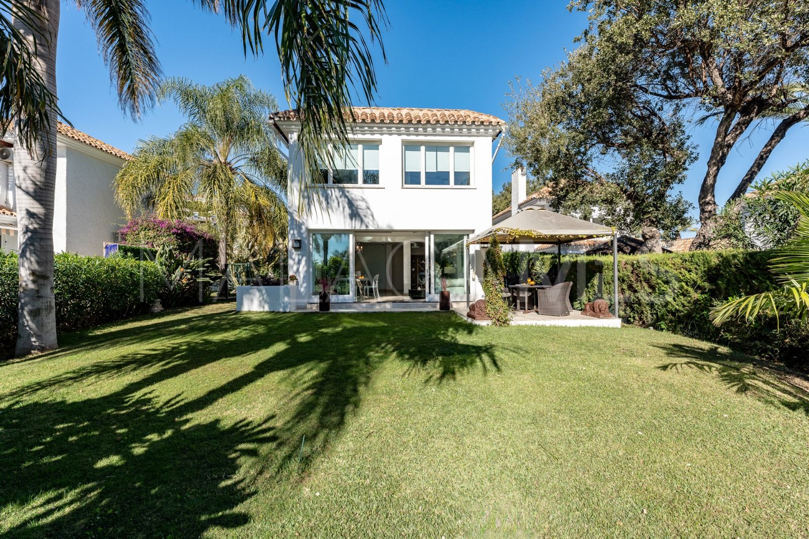 Villa for sale in Sitio de Calahonda