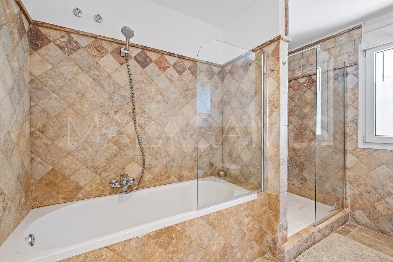 Appartement rez de chaussée for sale in Golden Mile