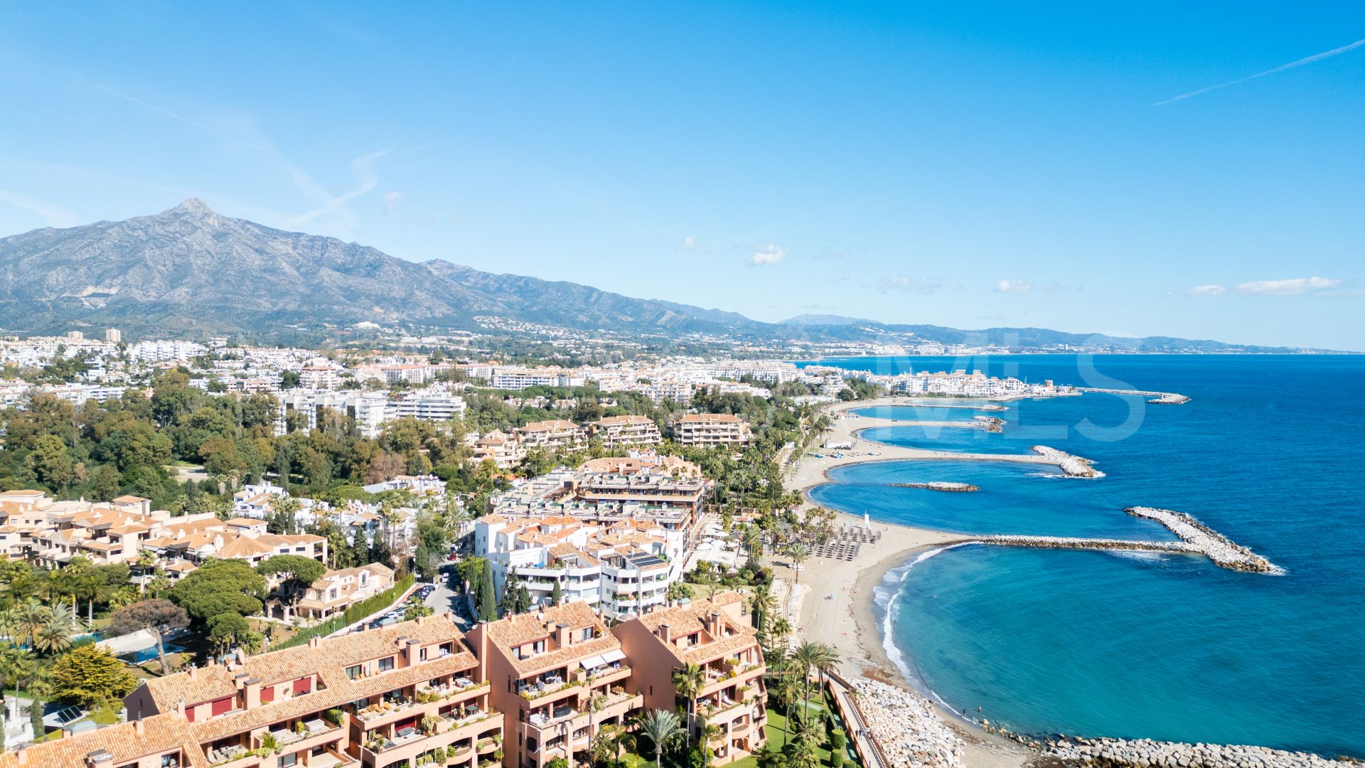 For sale duplex penthouse in Ventura del Mar