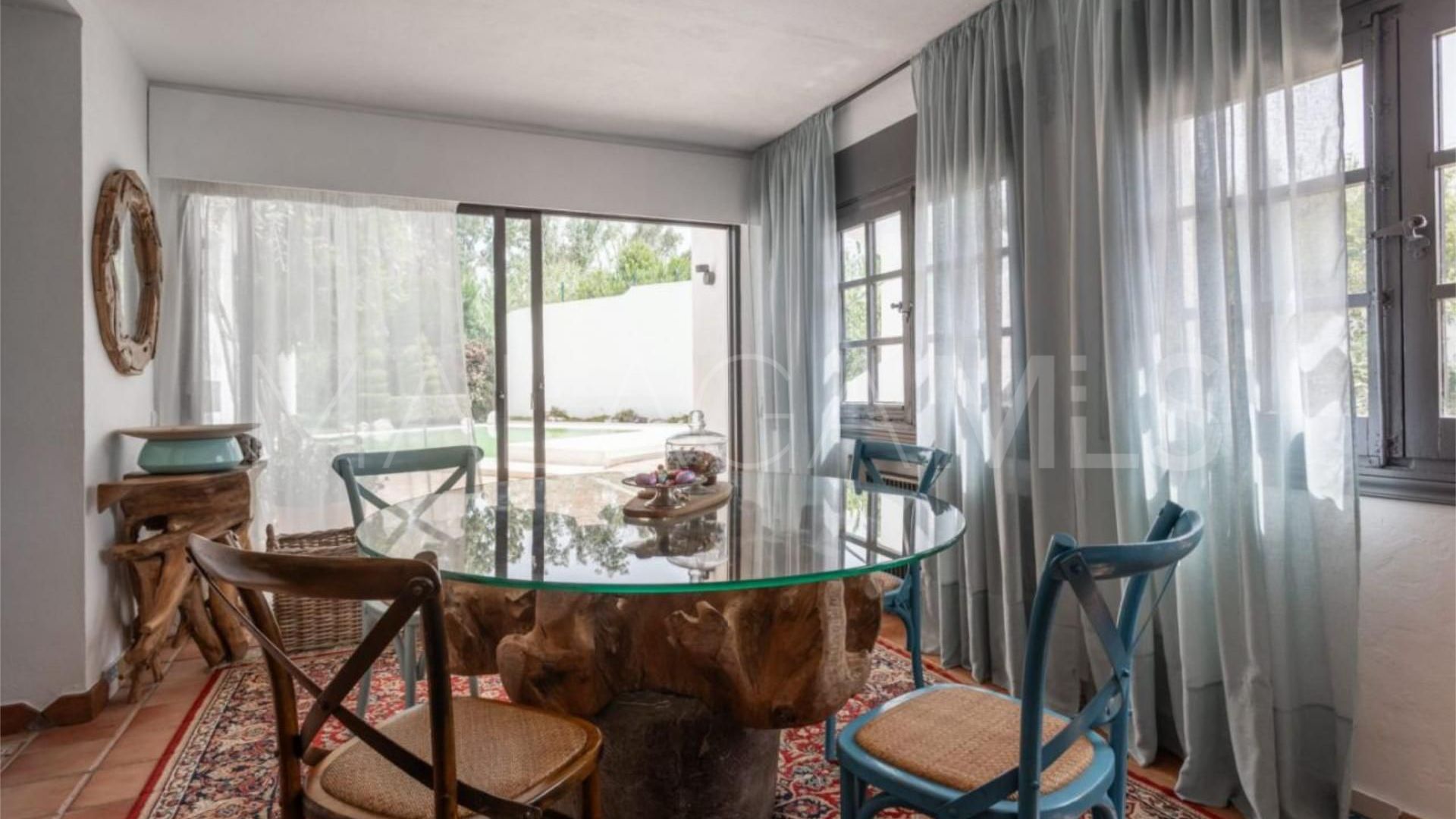 Villa for sale in Guadalmina Baja