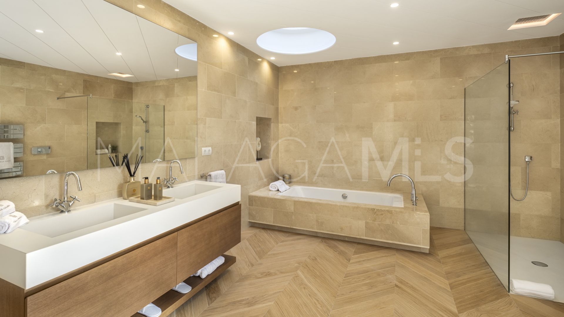 Nueva Andalucia, villa for sale