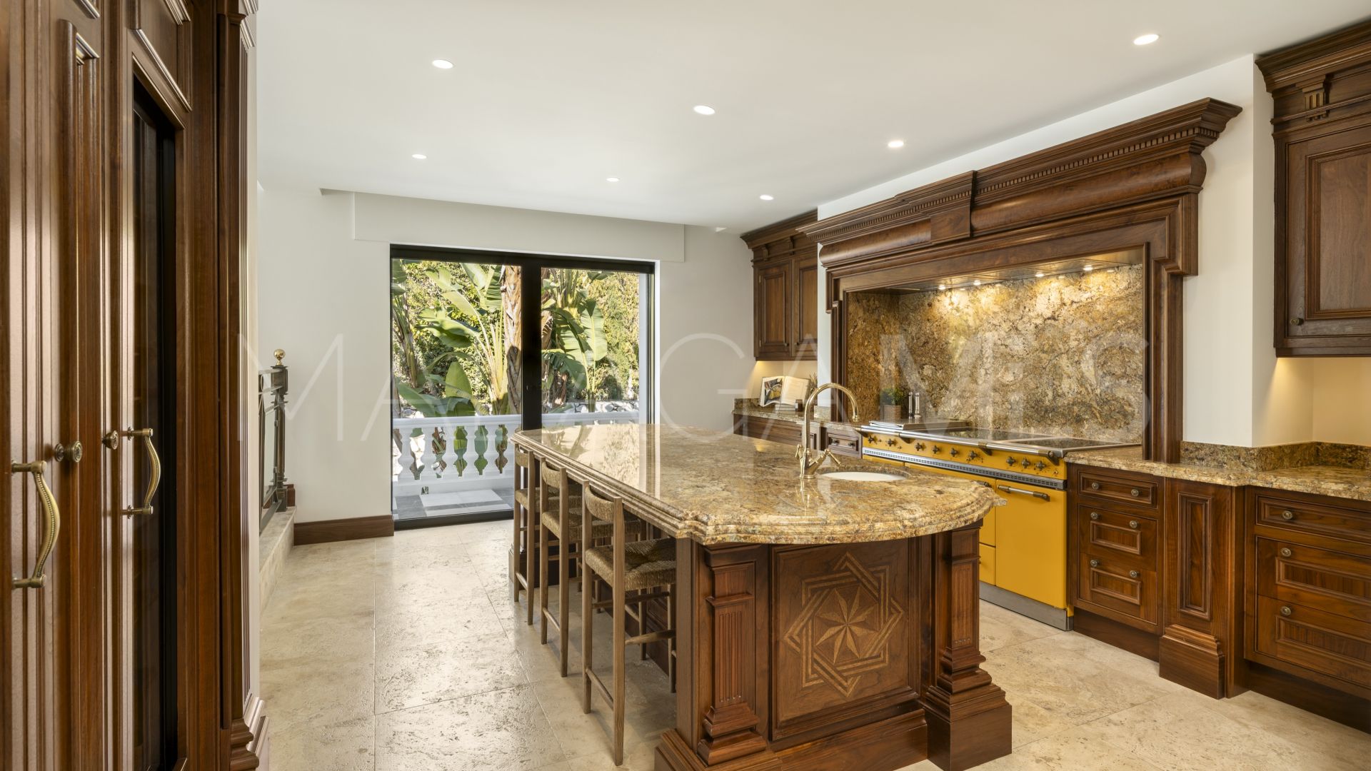 Nueva Andalucia, villa for sale