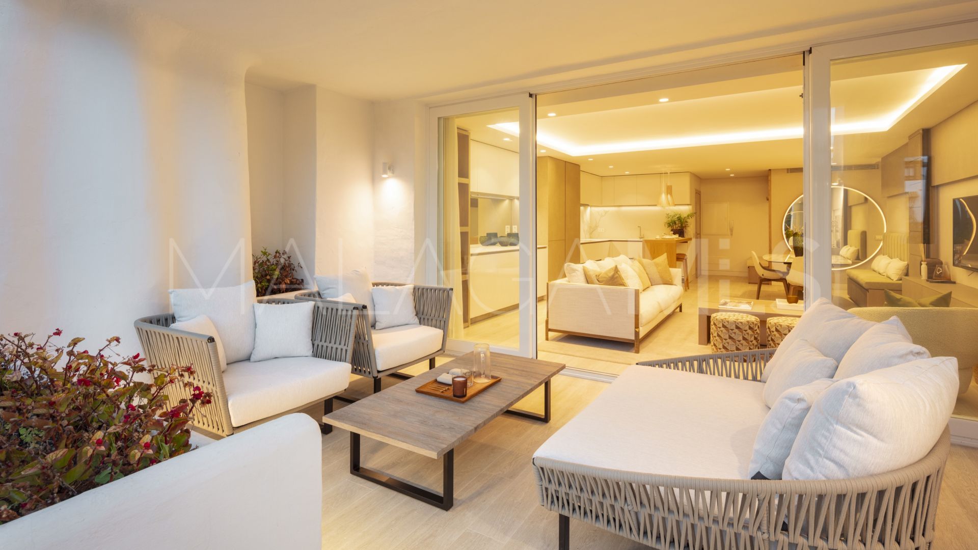 Lägenhet for sale in Marbella Golden Mile
