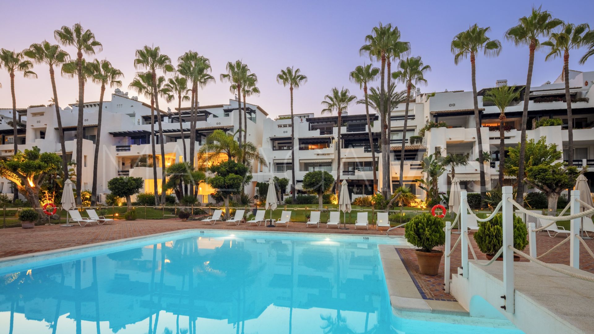 Lägenhet for sale in Marbella Golden Mile
