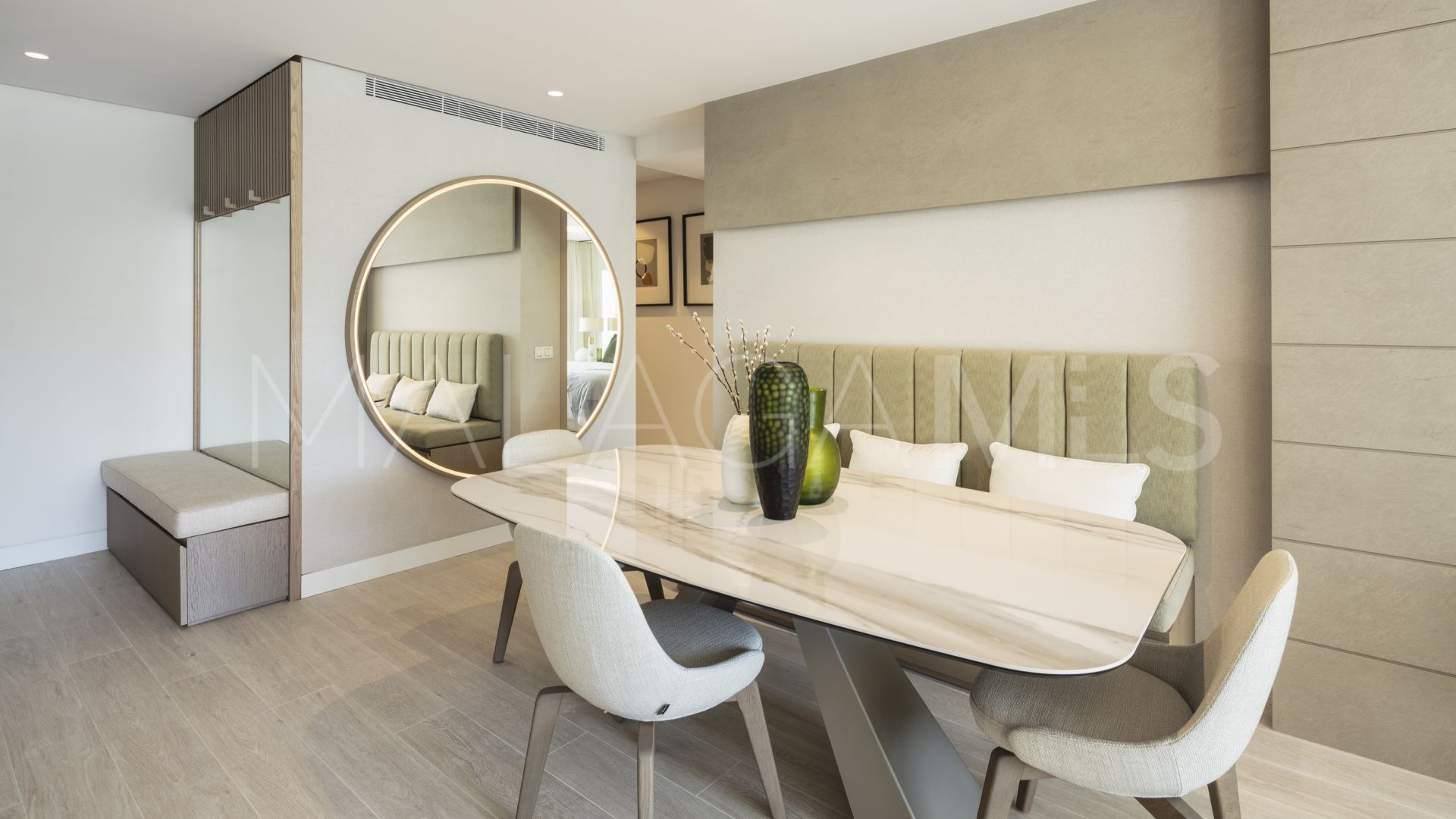 Lägenhet for sale in Marbella Golden Mile