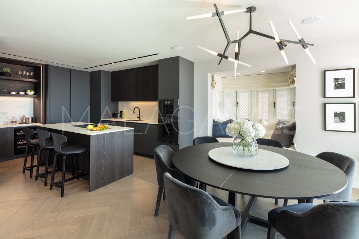 Duplex penthouse for sale in Marina Puente Romano