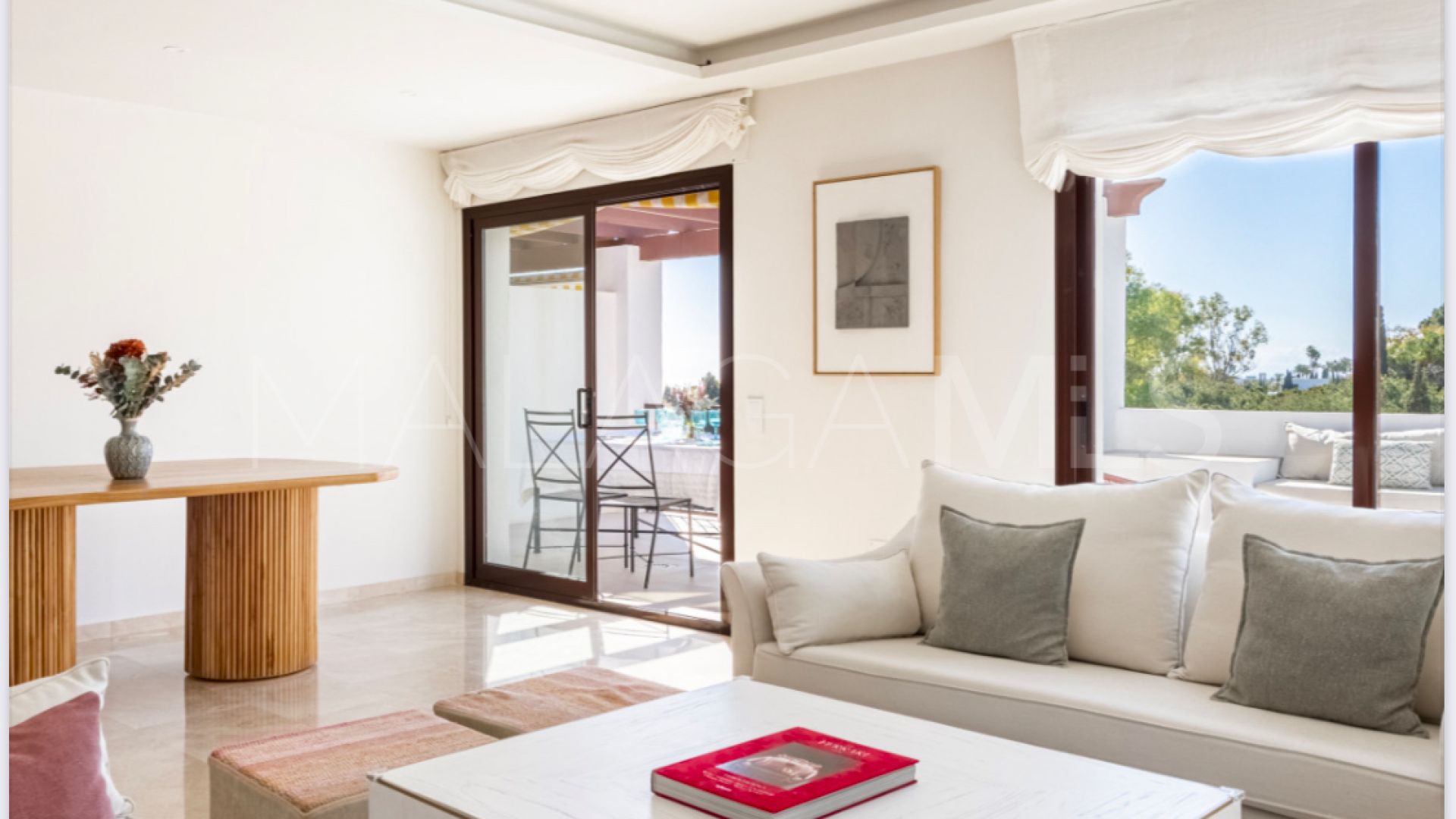 Duplex penthouse for sale in Las Lomas del Marbella Club