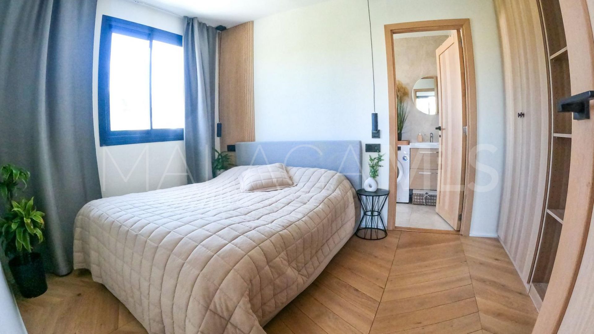 Buy villa in La Alqueria with 5 bedrooms