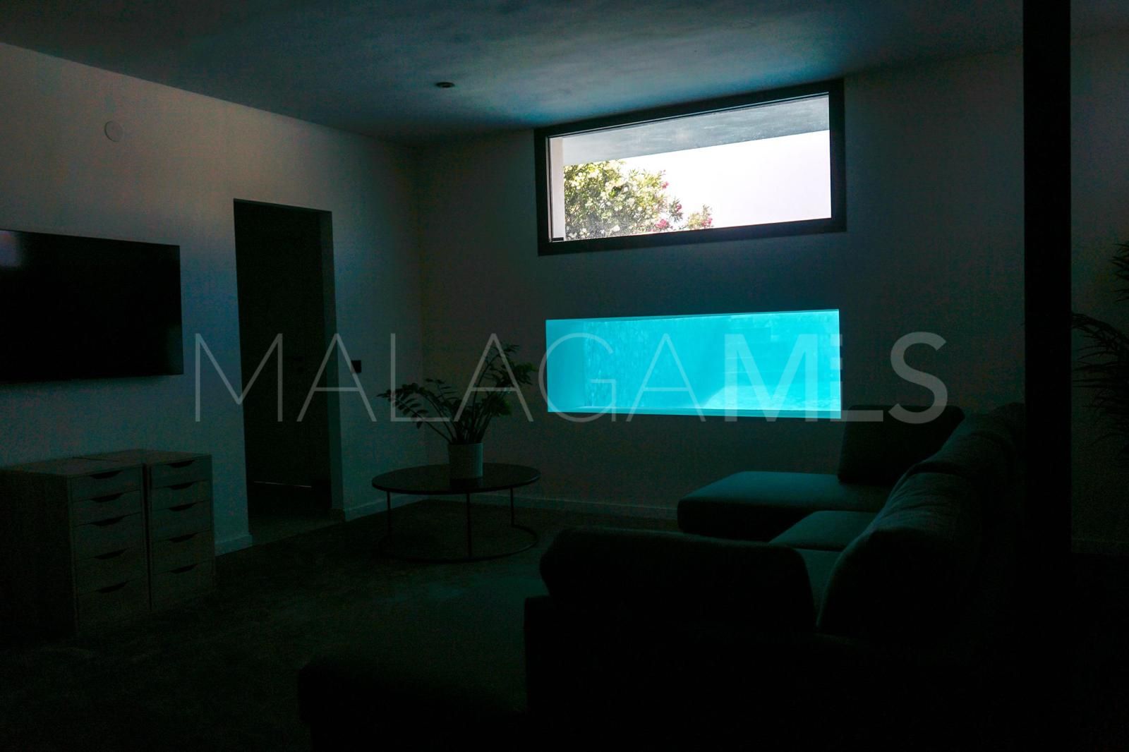 Buy villa in La Alqueria with 5 bedrooms