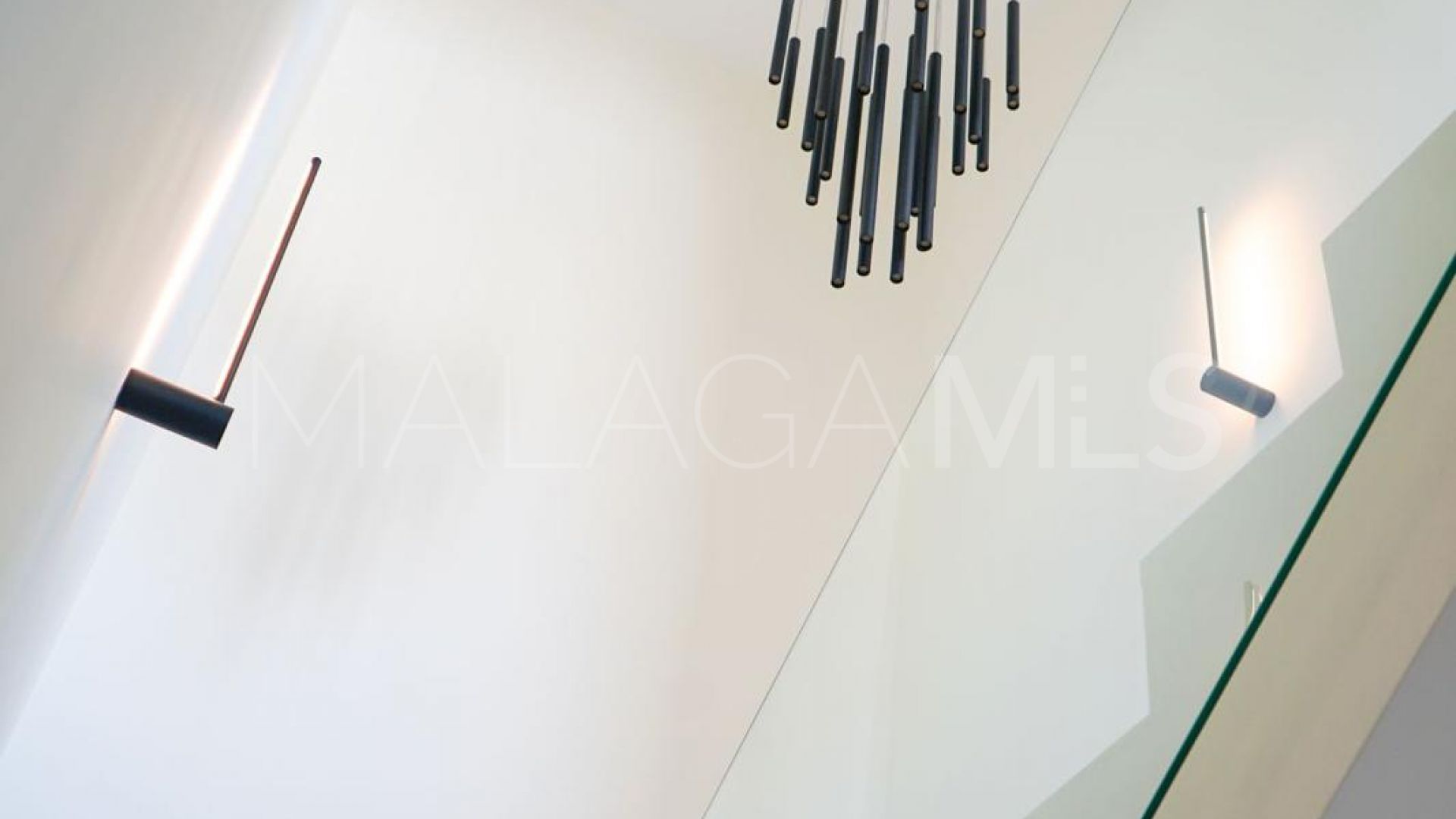 Buy villa in La Alqueria with 5 bedrooms
