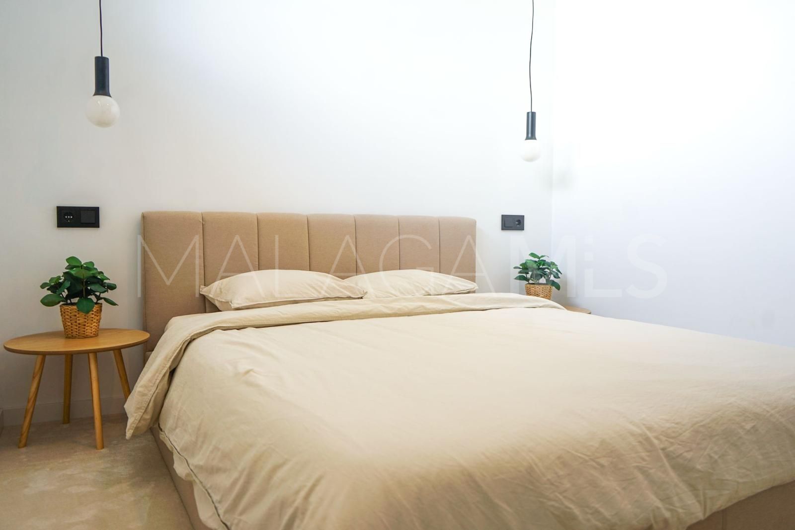 Buy villa in La Alqueria with 5 bedrooms
