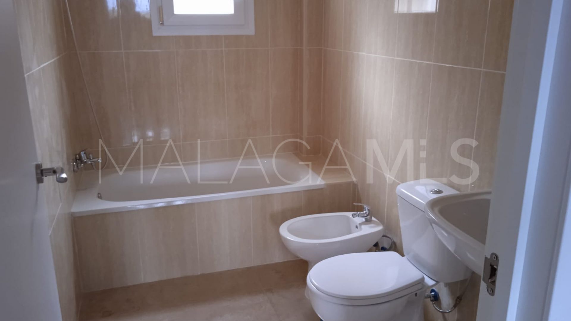 Buy apartamento in Manilva