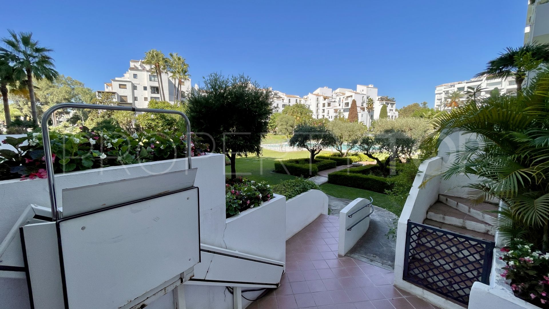 Apartamento en venta de 2 dormitorios en Terrazas de Banus