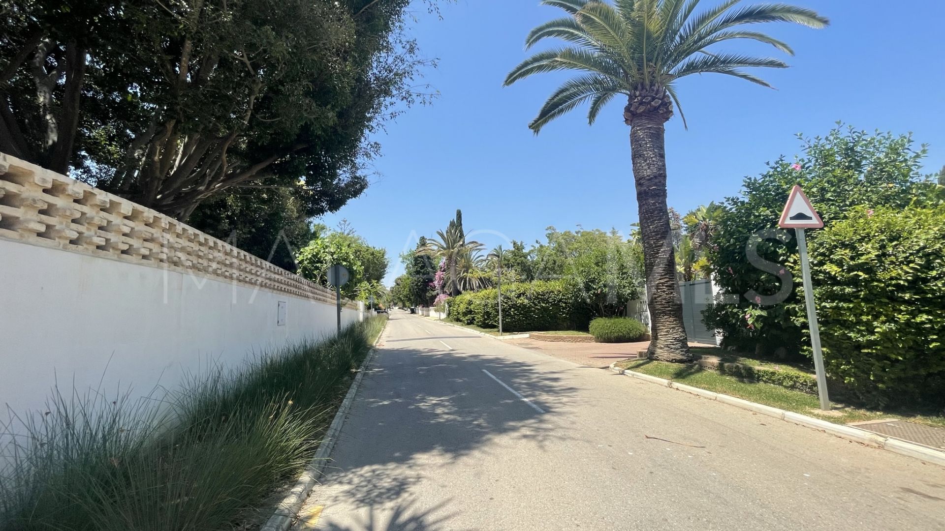 Terrain for sale in Guadalmina Baja
