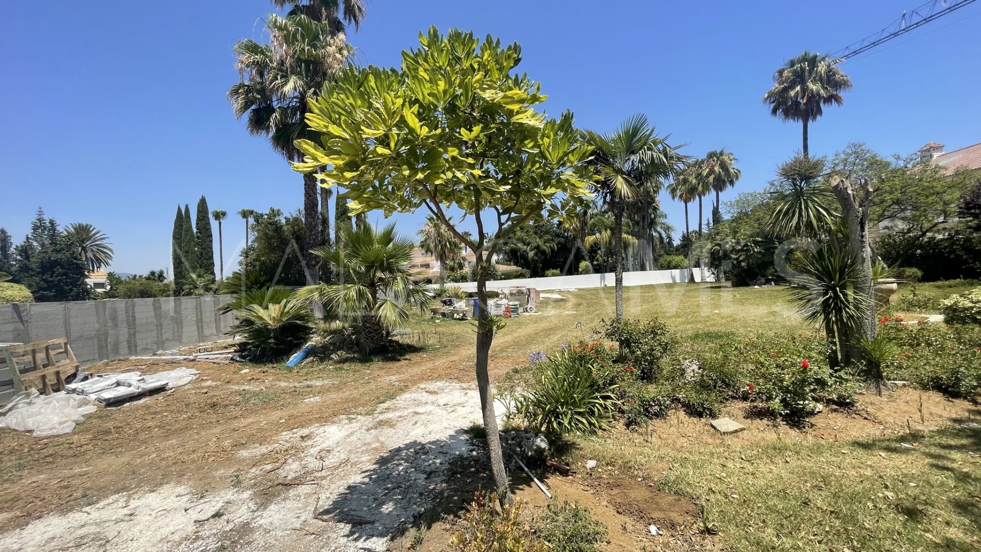 Terrain for sale in Guadalmina Baja