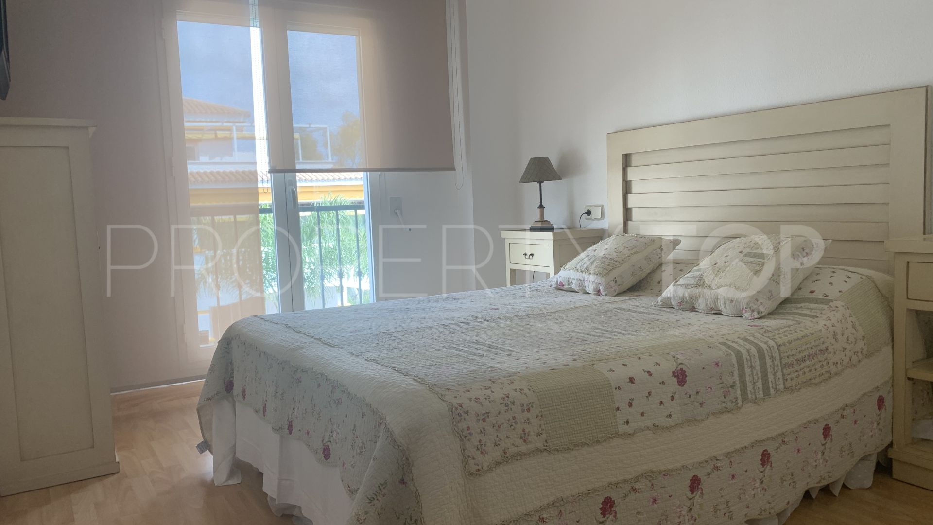 Apartment in Nueva Andalucia for sale