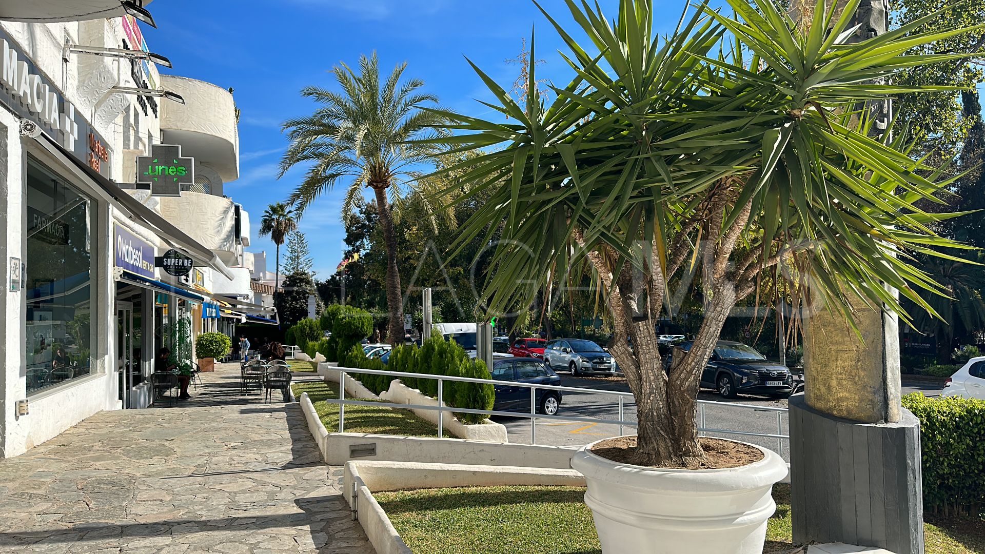Tvåvåningslägenhet for sale in Marbella Real